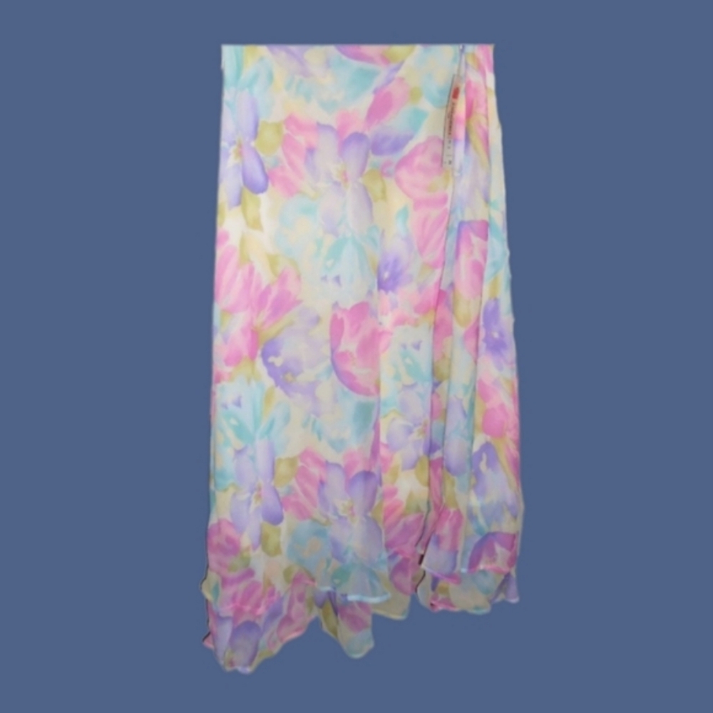 2-pc Blouse & Skirt Set - Picture 14 of 14